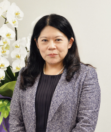 中村学園大学大学院　フードビジネスプログラム研究科長　浅岡由美